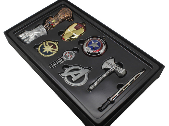 Marvels Action Figure Ornament Toys Thor Ax Iron Man Mask Thanos Glove Keychains Avengers Endgame Car Key Pendant